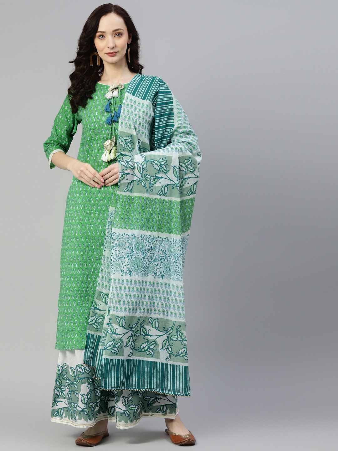 

Yuris Women Green Ethnic Motifs Printed Pure Cotton Kurta with Palazzos & With Dupatta