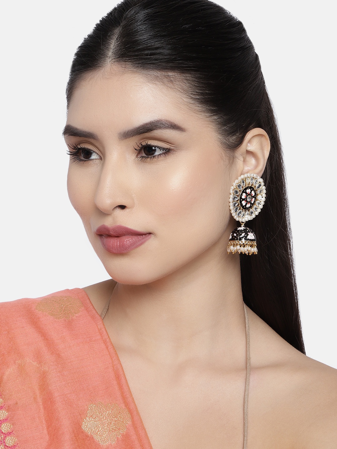 

I Jewels Black & Off White Gold-Plated Kundan-Studded Dome Shaped Jhumkas Earrings