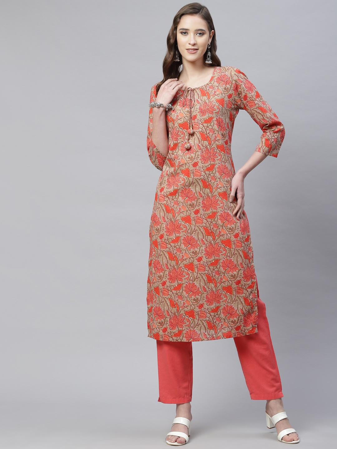 

PIROH Women Grey & Orange Printed Keyhole Neck Floral Kurta
