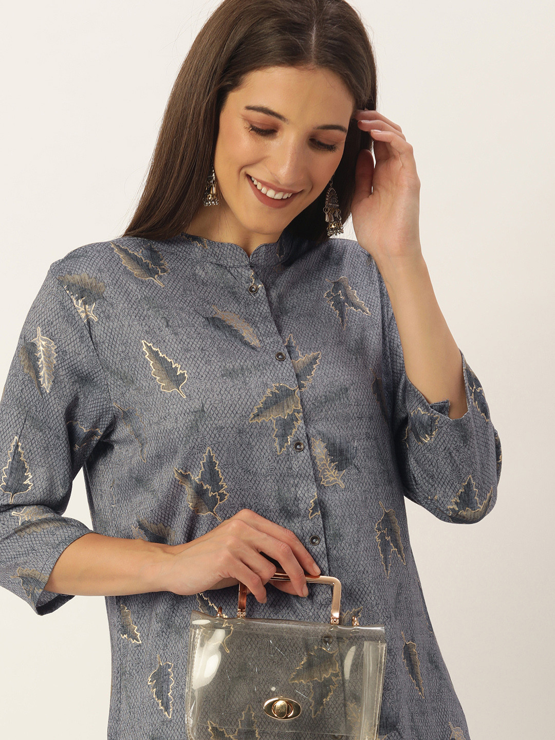 

SWAGG INDIA Women Grey With A Tinge Of Blue Ethnic Motifs Foil Printed Kurta