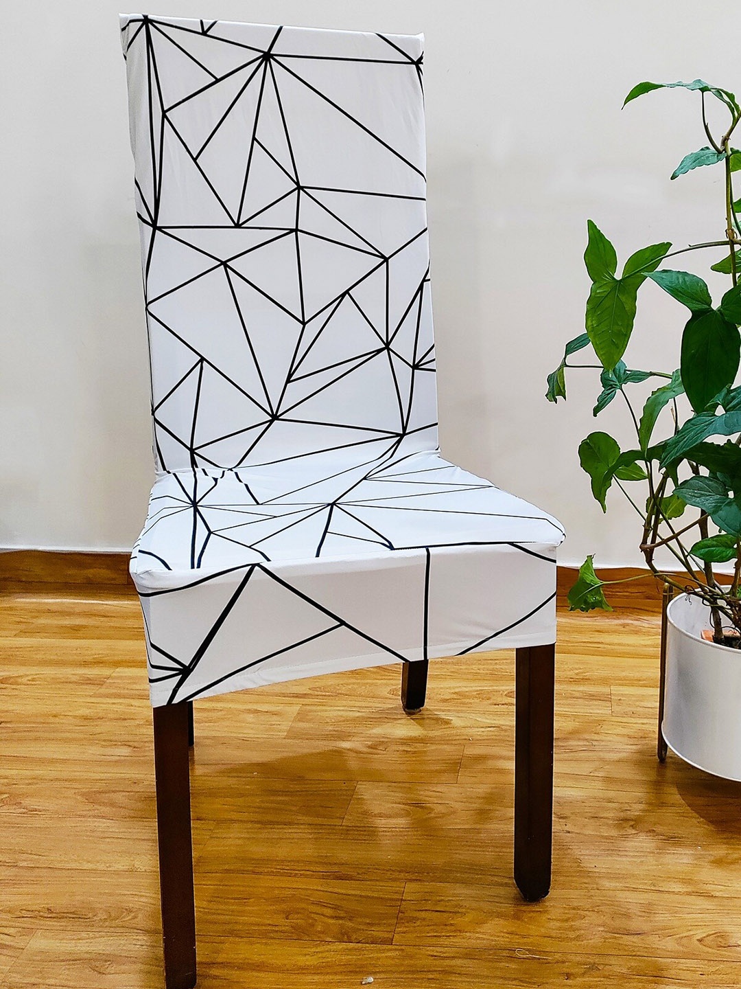 

STITCHNEST Set Of 4 White & Black Printed Chair Slip Covers