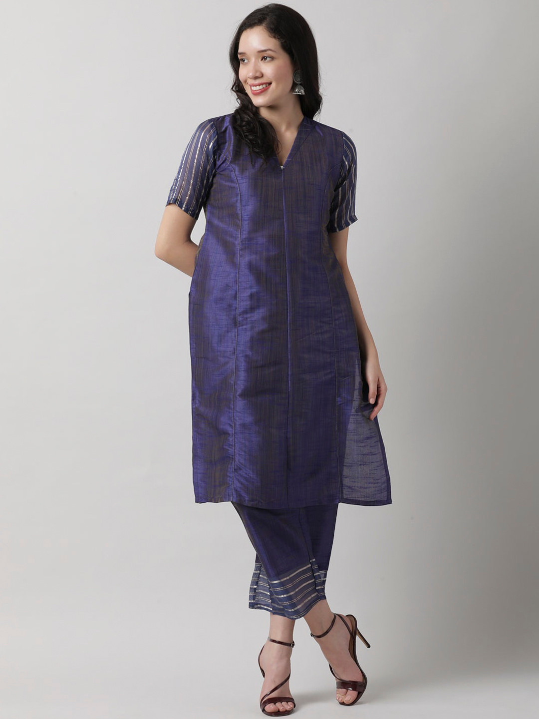 

Saaki Women Blue Kurti with Trousers