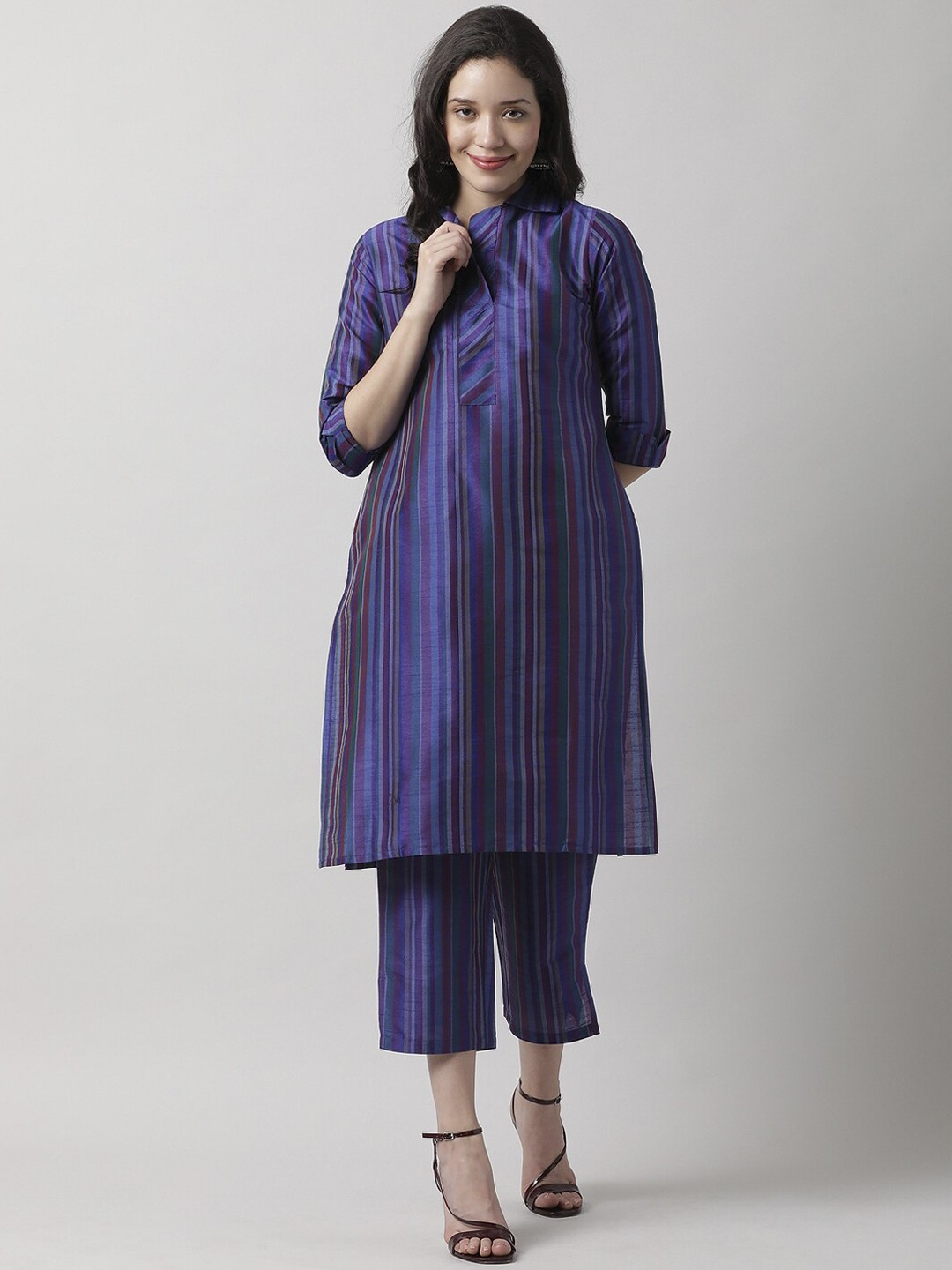 

Saaki Women Blue Striped Kurti with Trousers