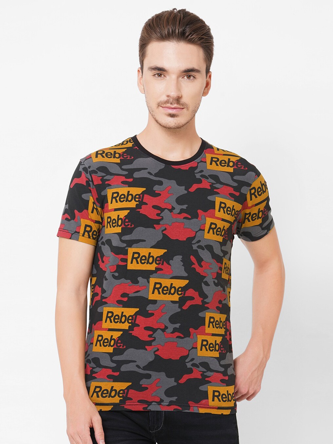 

Pepe Jeans Men Black Typography Printed Applique T-shirt