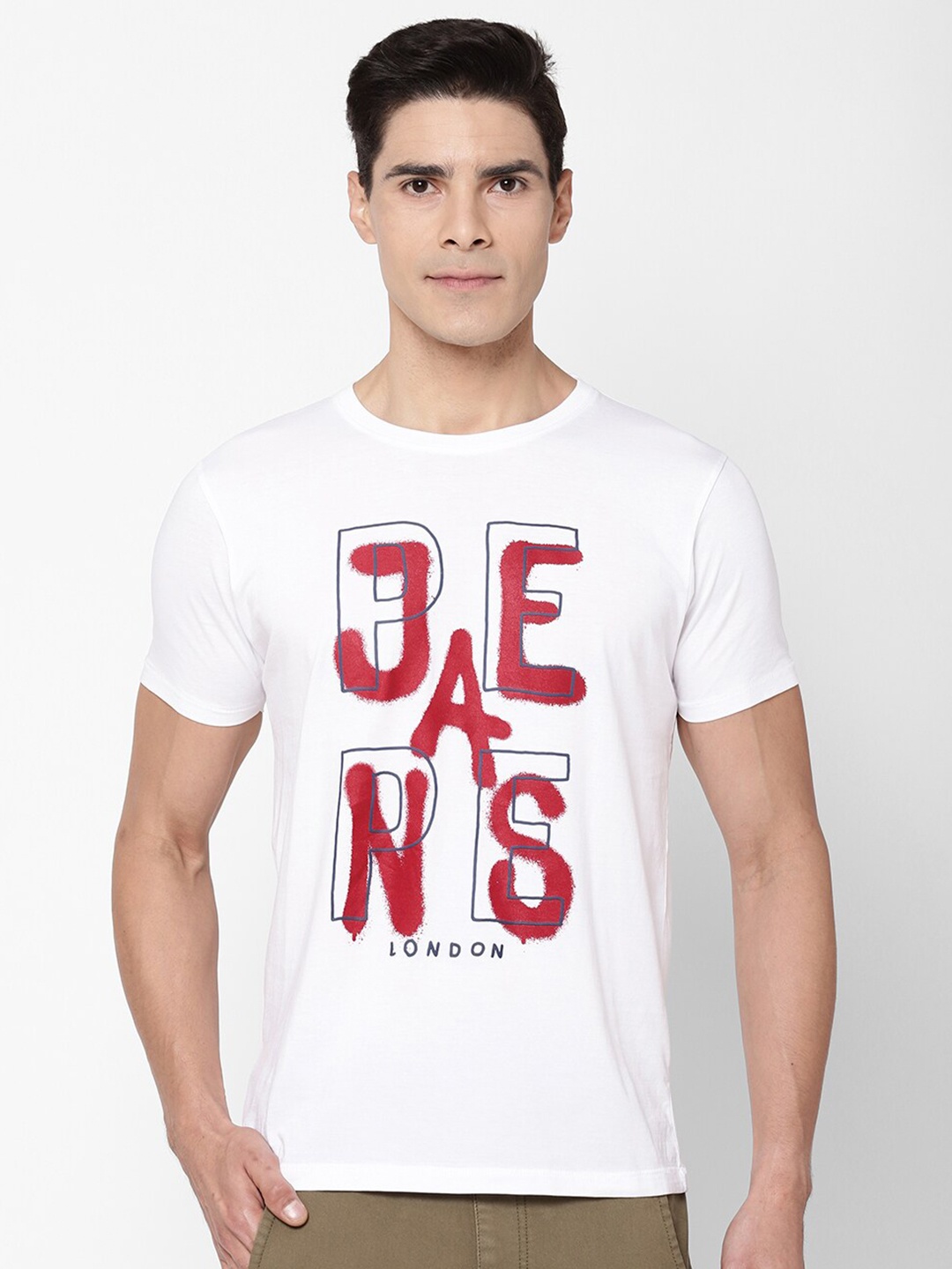 

Pepe Jeans Men White Typography Printed T-shirt