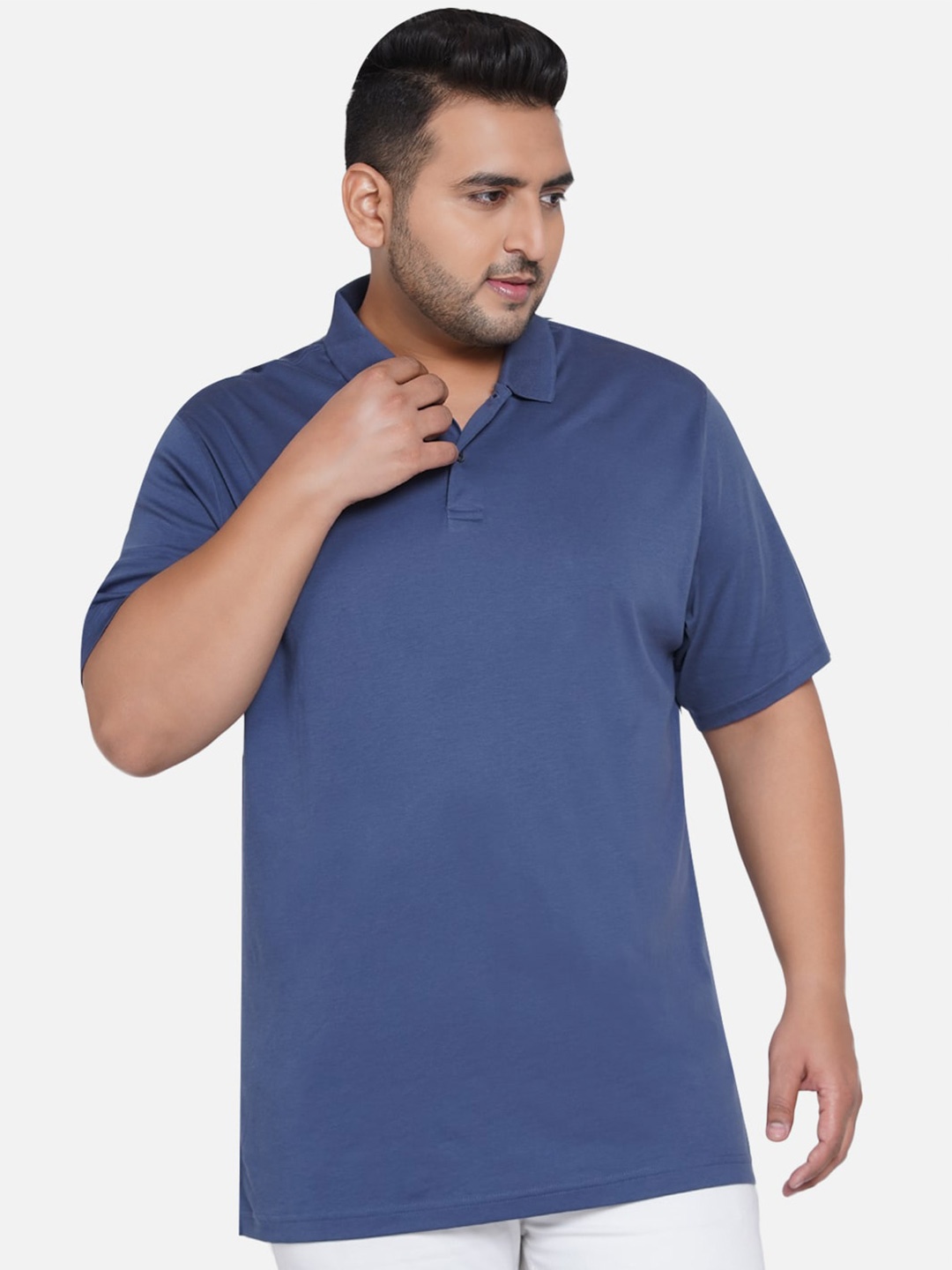 

Santonio Men Navy Blue Solid Pure Cotton Polo Collar T-shirt