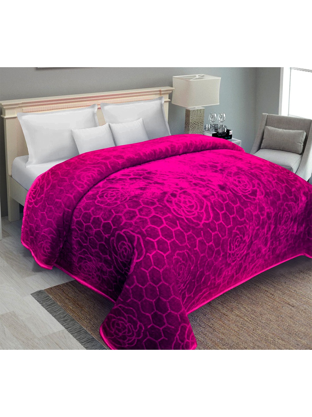

Ispace Pink Geometric Heavy Winter 210 GSM Double Bed Blanket