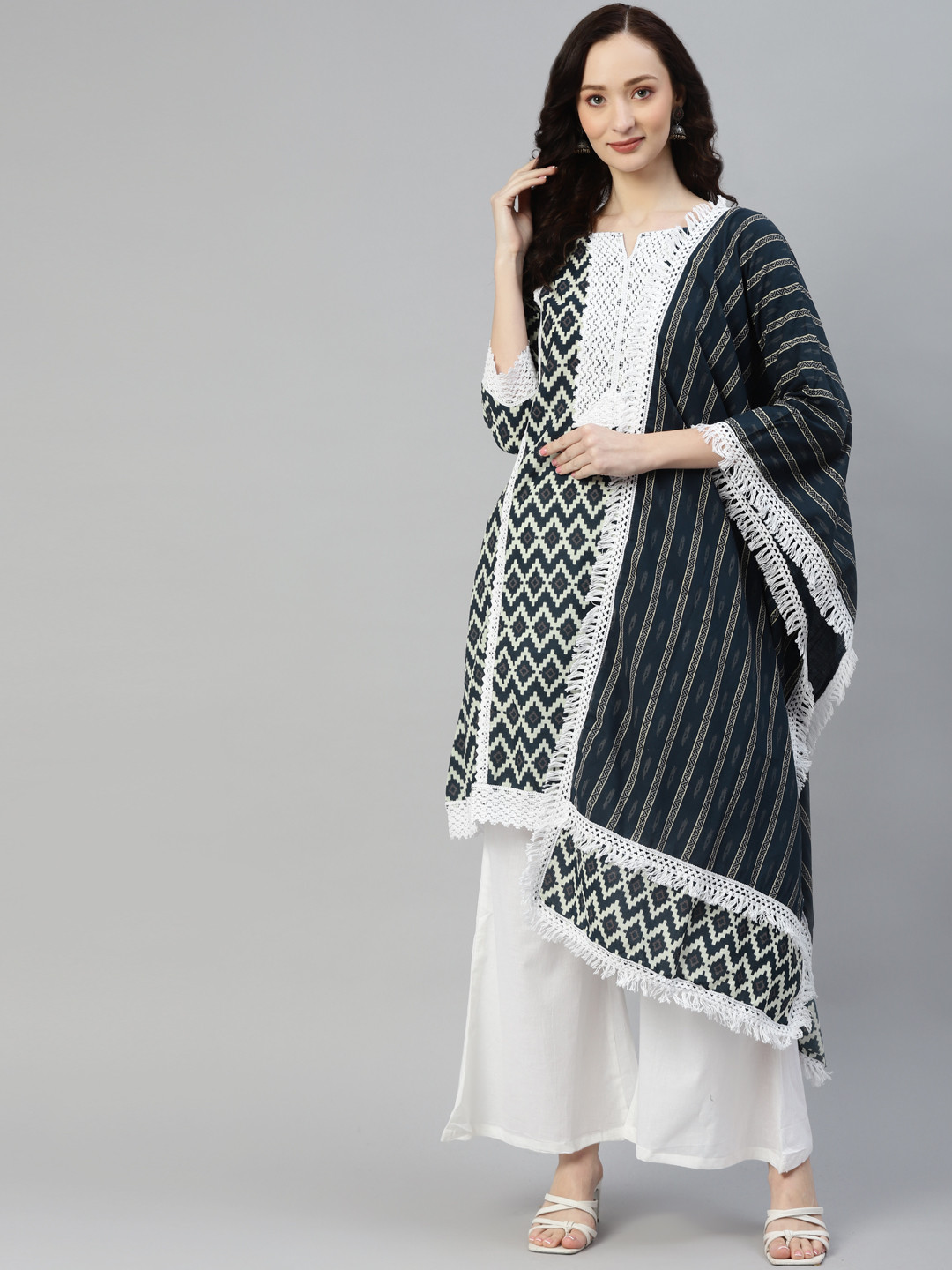 

Yuris Women Navy Blue & White Pure Cotton Kurta with Palazzos & With Dupatta