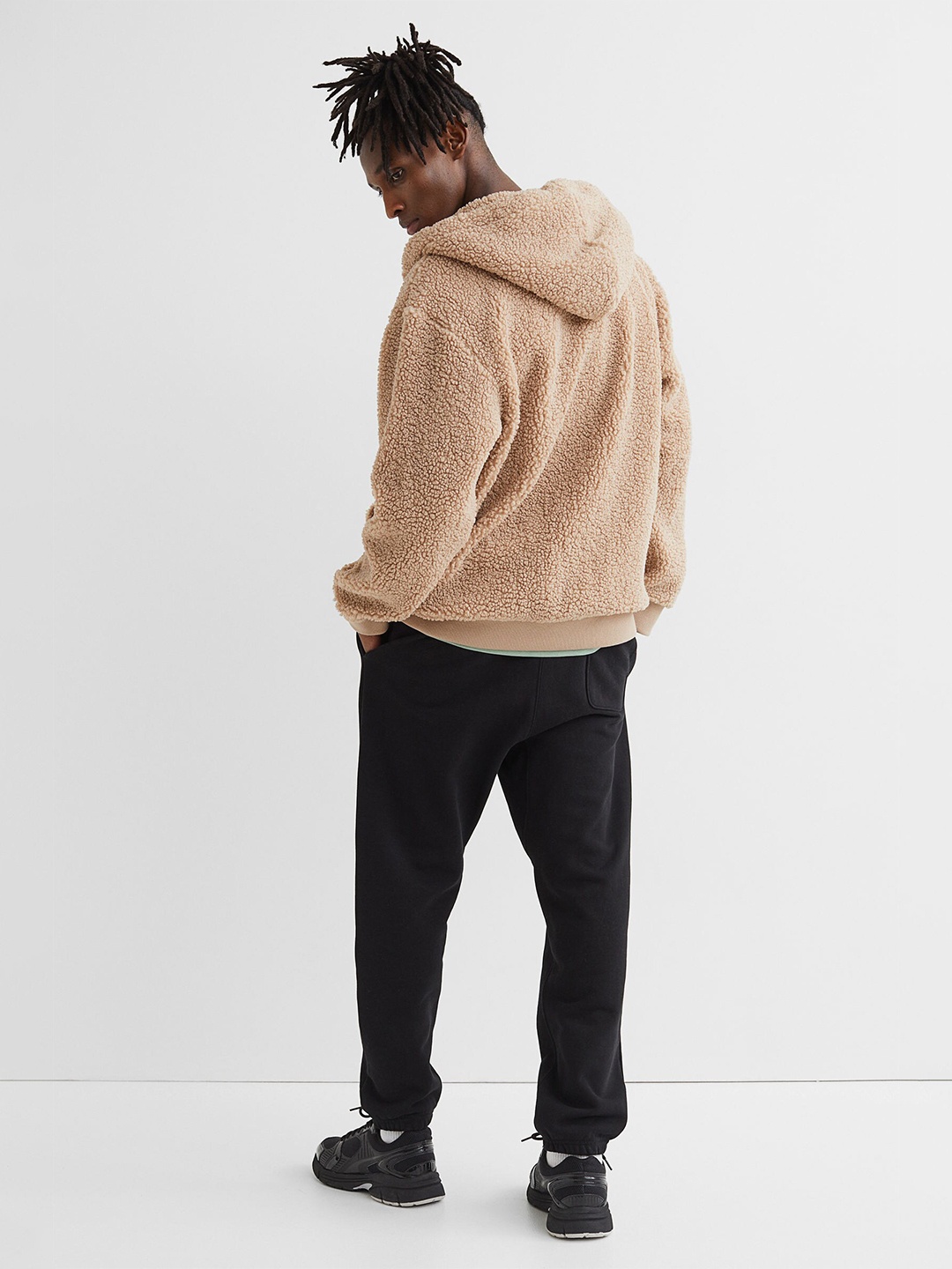 

H&M Men Beige Solid Relaxed Fit Teddy Zip-Through Hoodie