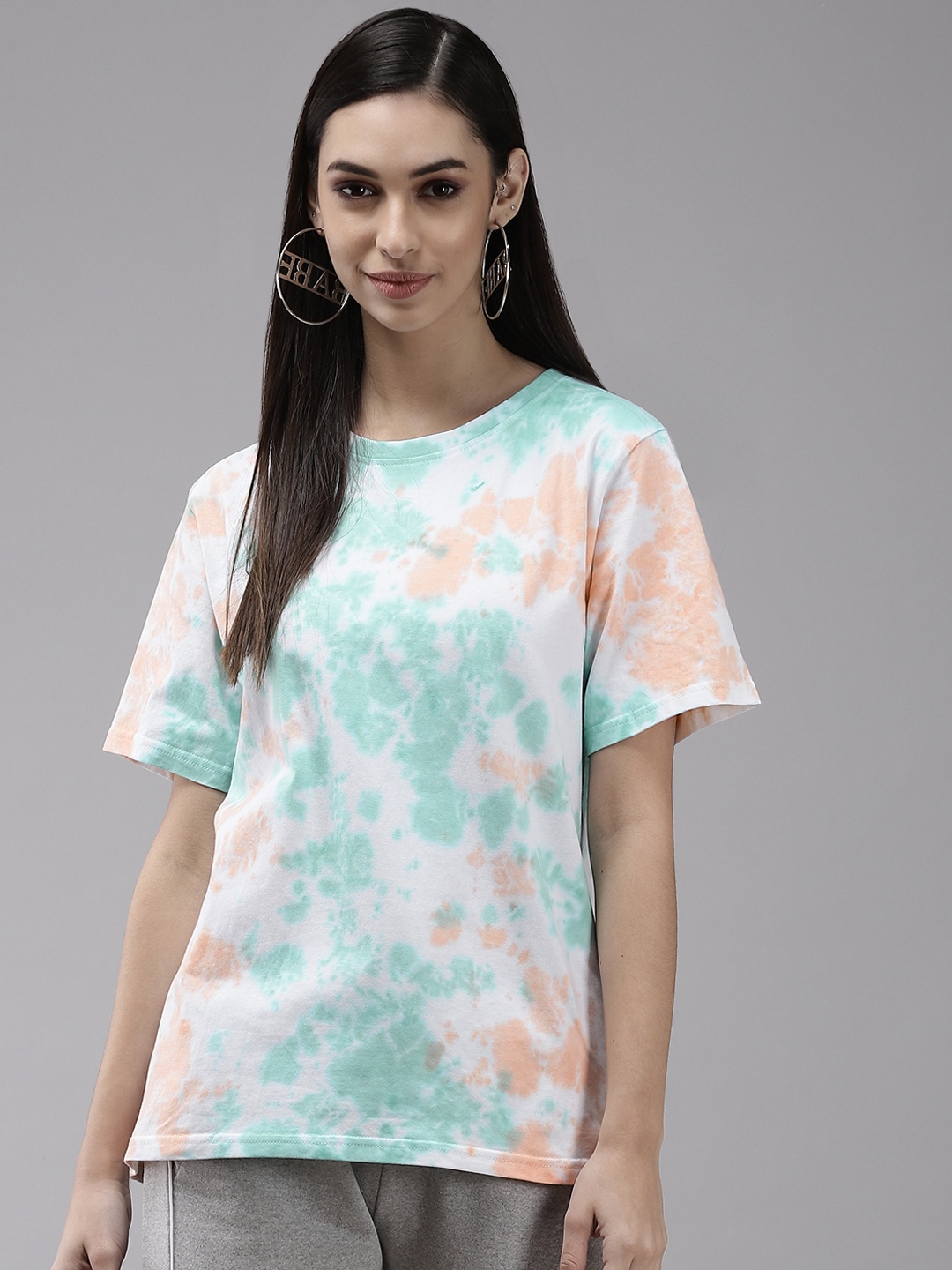 

The Dry State Women Sea Green & Peach-Coloured Tie and Dye Printed Loose T-shirt