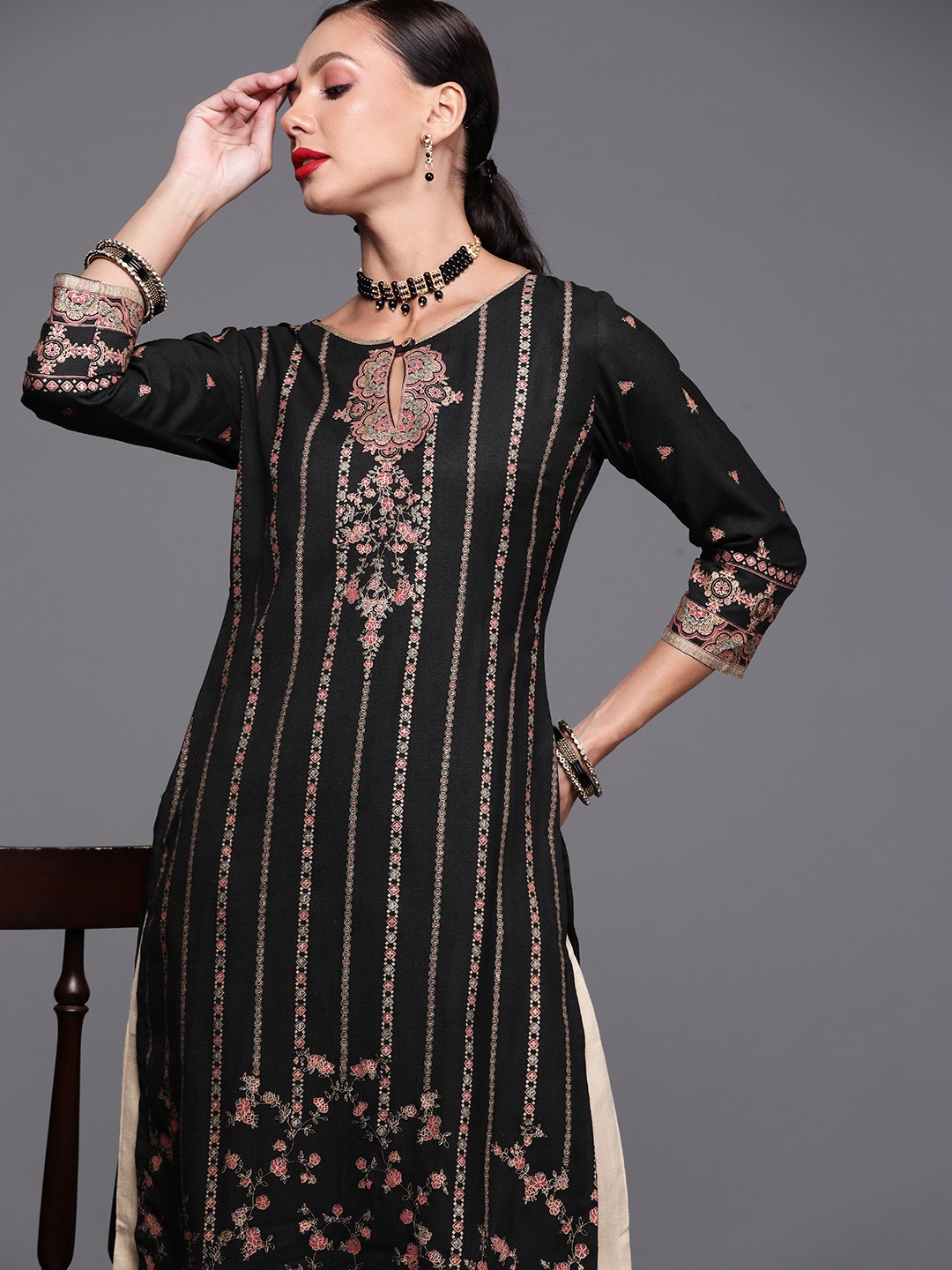 

Indo Era Women Black & Gold-Toned Ethnic Motifs Foil Print Keyhole Neck Straight Kurta