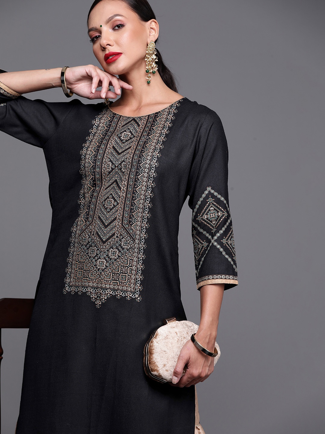 

Indo Era Women Black & Beige Ethnic Motifs Foil Print Yoke Design Straight Kurta