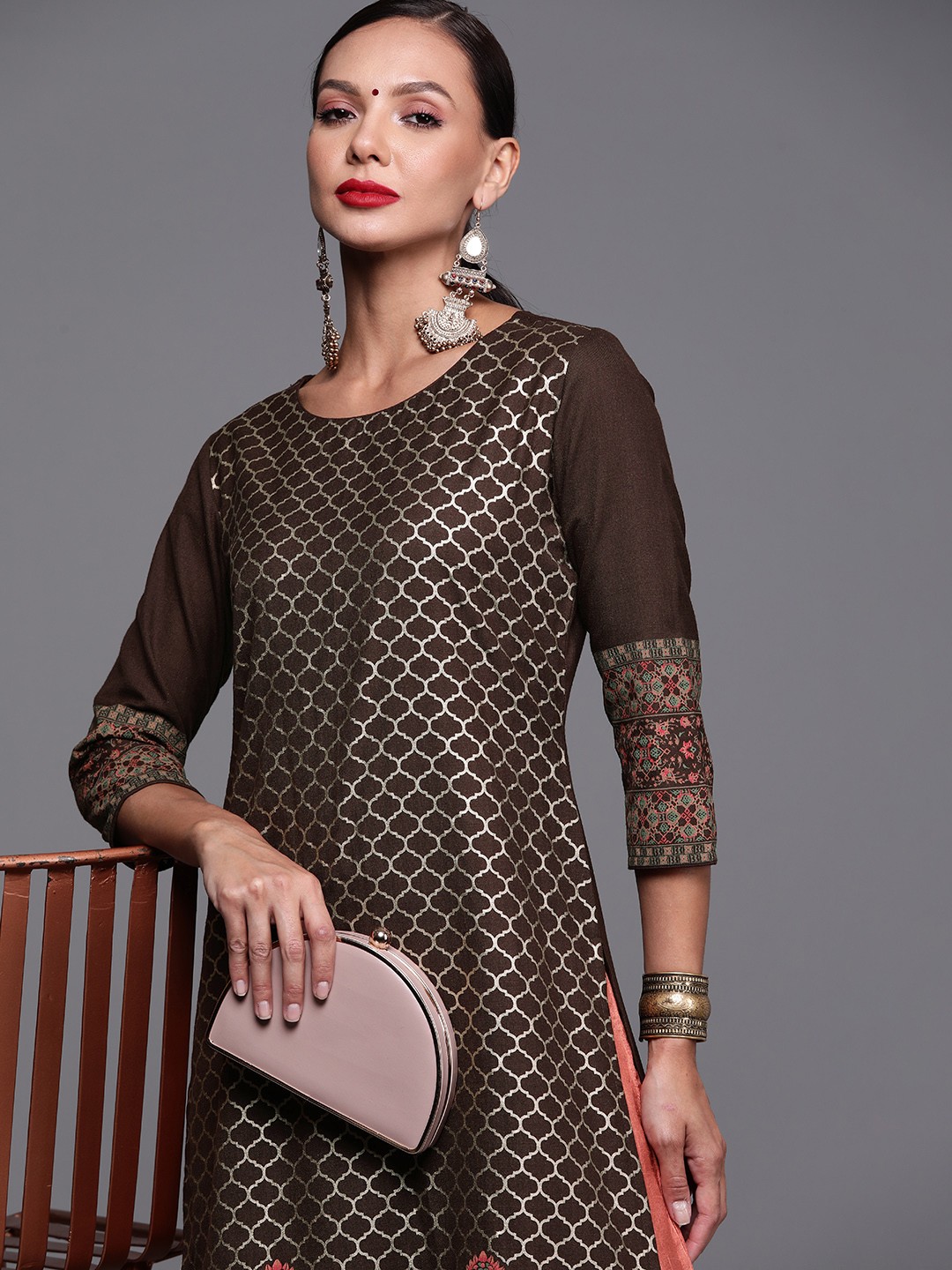 

Indo Era Women Coffee Brown & Golden Ethnic Motifs Foil Print Straight Kurta