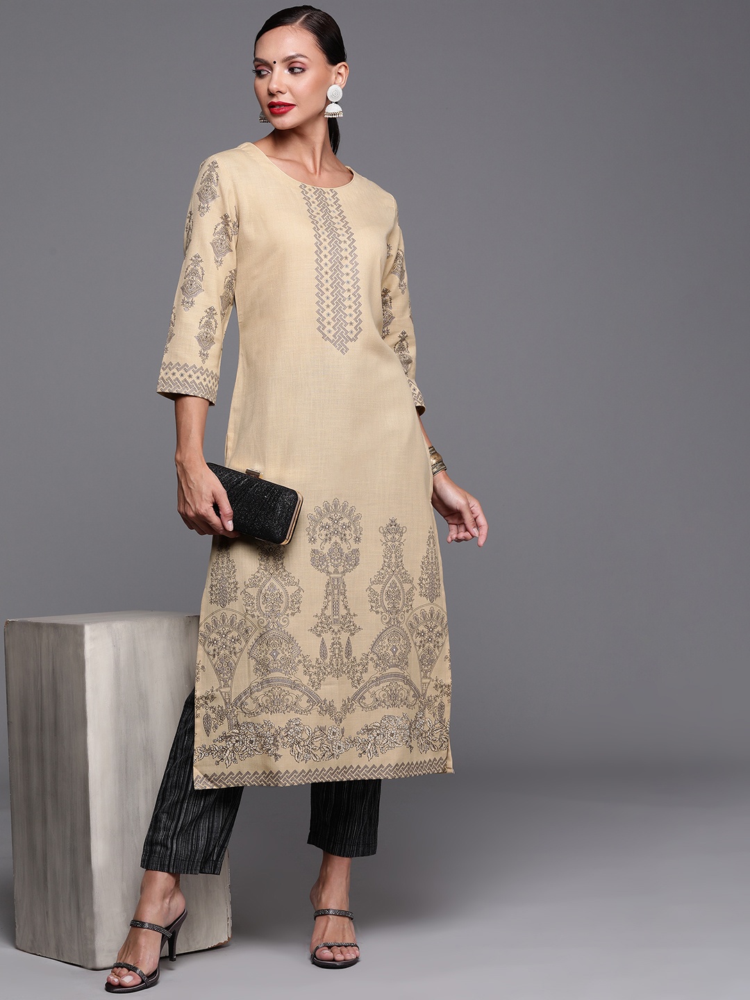 

Indo Era Women Beige & Grey Ethnic Motifs Foil Print Straight Kurta