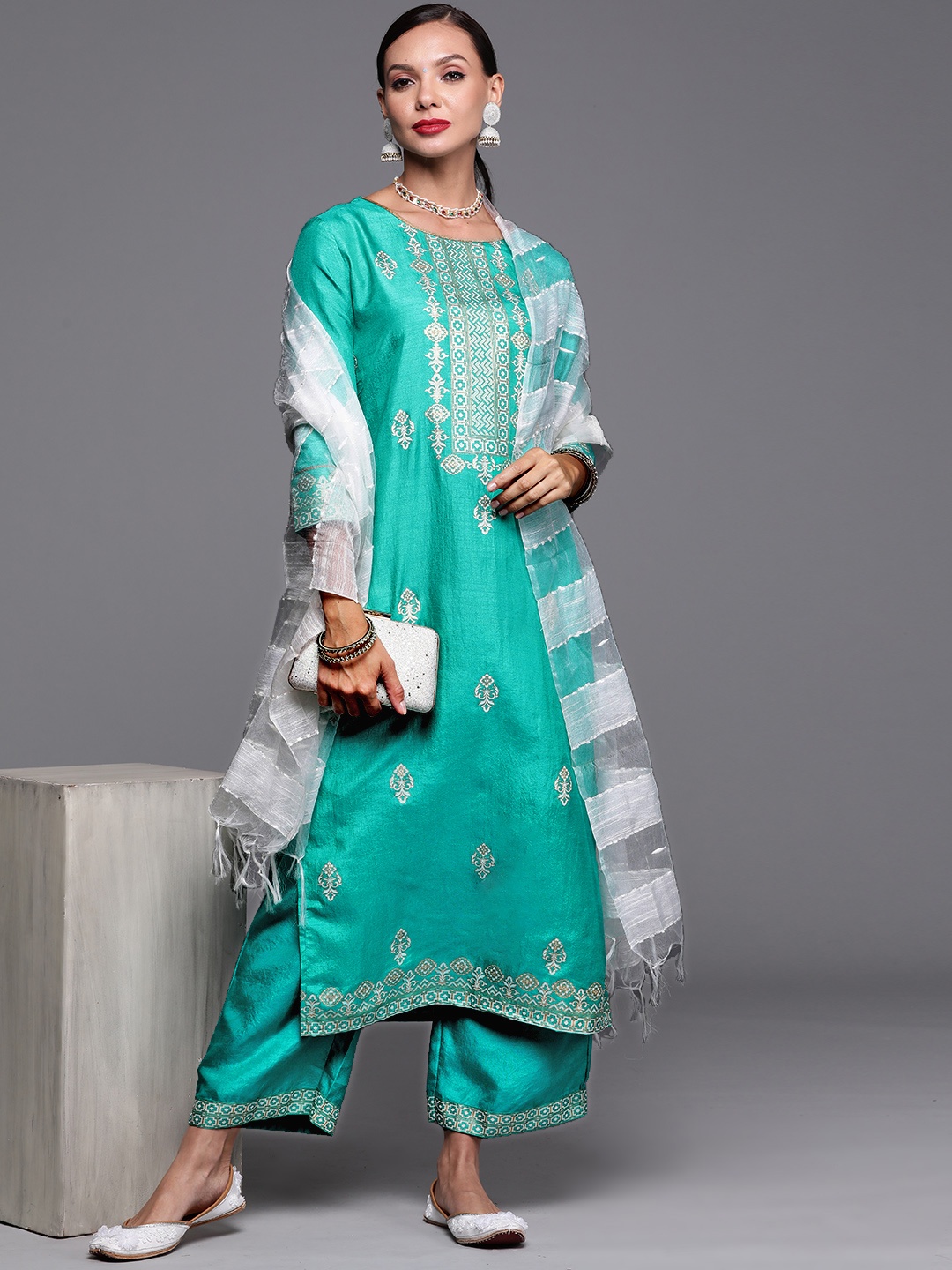 

Indo Era Women Green Ethnic Motifs Foil Printed Straight Kurta Palazzo With Dupatta Set