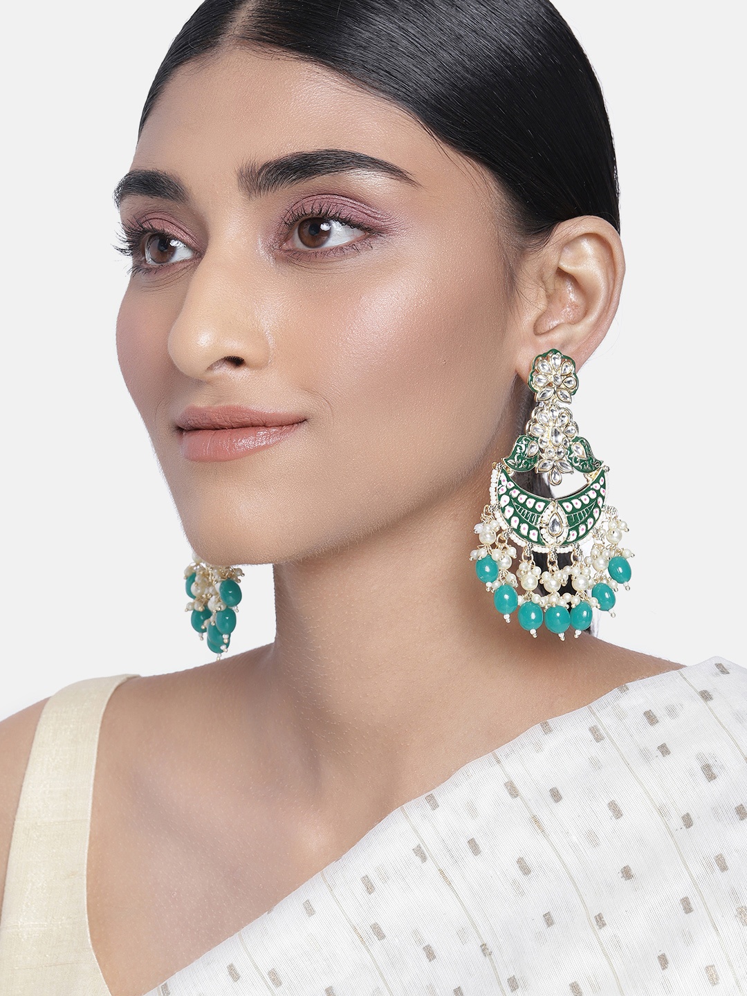 

Peora Women Green & White Crescent Shaped Chandbalis Earrings
