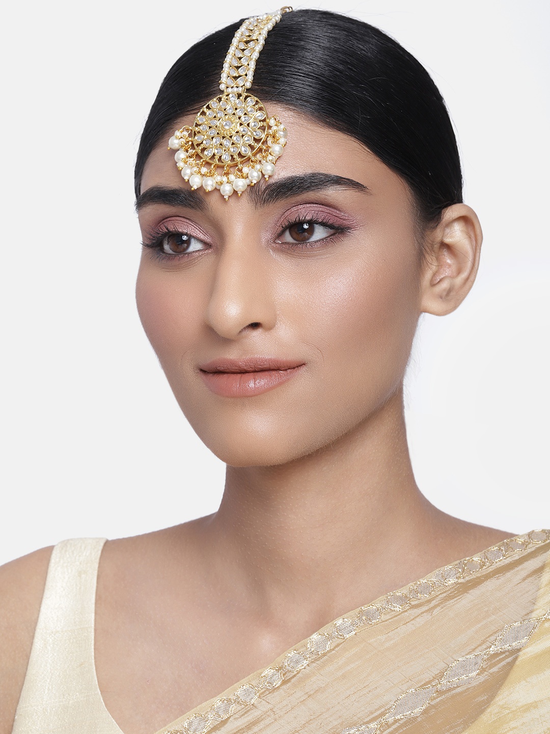 

Peora Gold-Plated Kundan-Studded Pearl-Beaded Maang Tika
