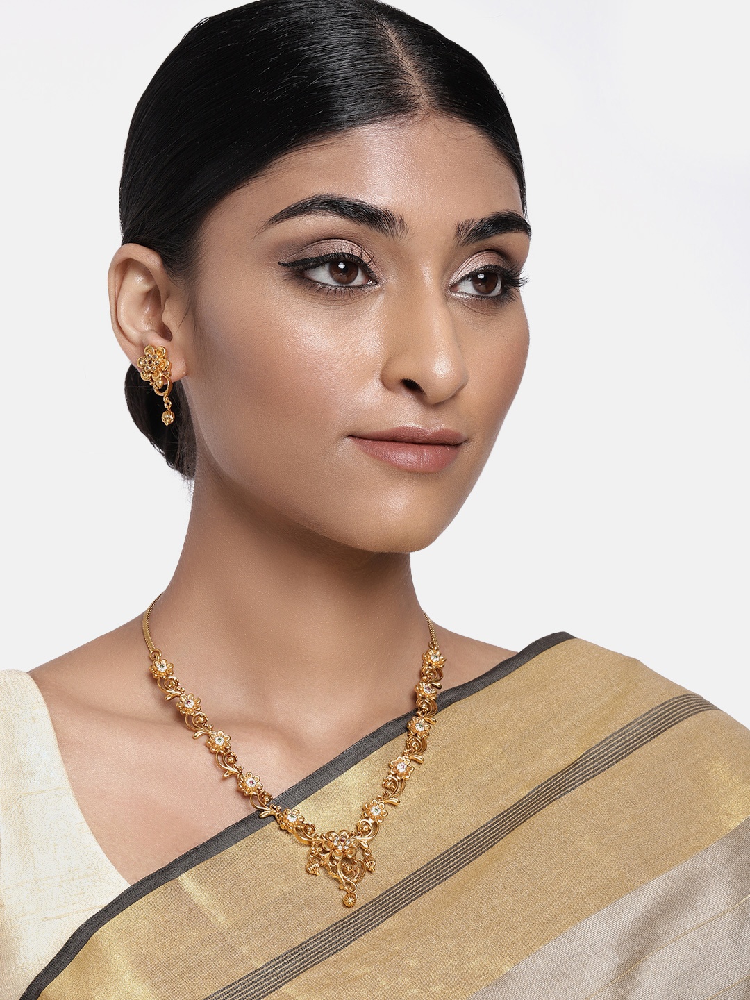 

Peora Women Gold-Plated Matte Flower Stylish Design Traditional Jewellery Set
