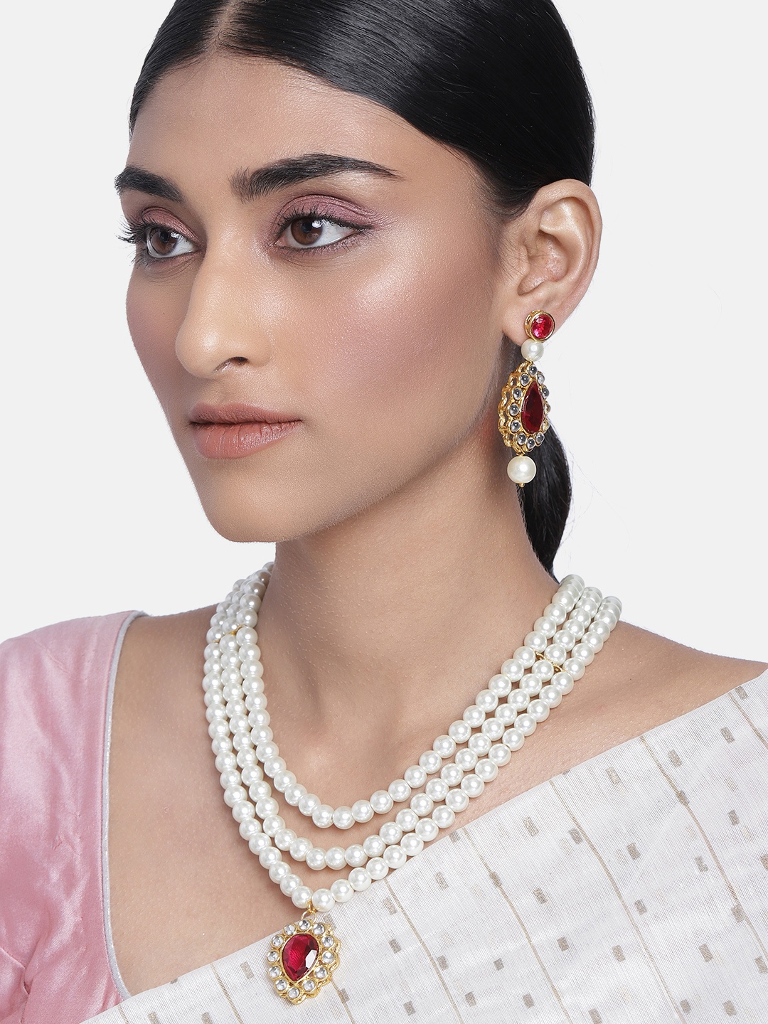 

Peora Women Magenta & Gold-Plated Traditional Pearl Jewellery Set