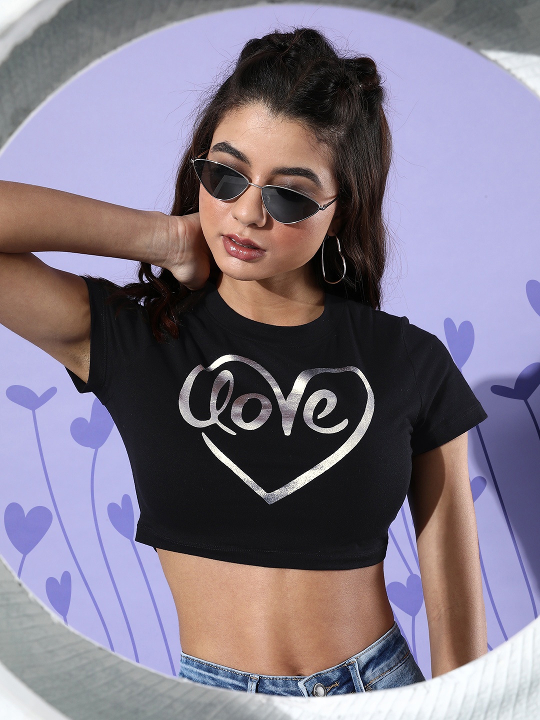 

KASSUALLY Women Black Graphic Valentine Tee