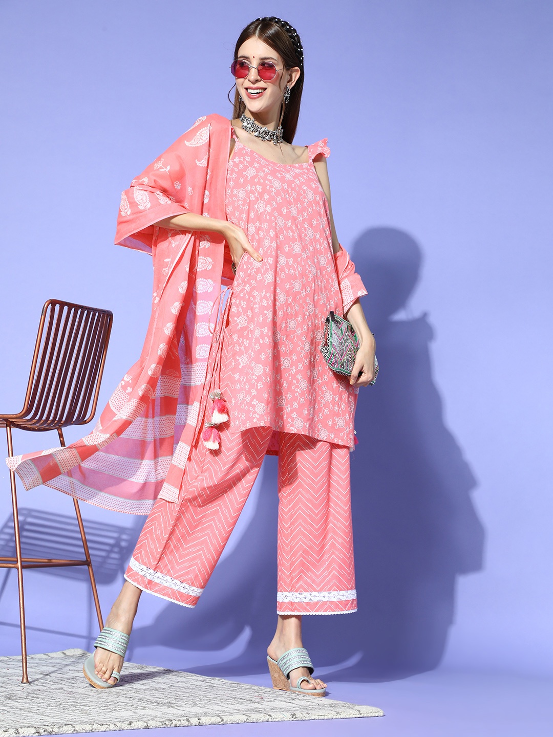 

Indo Era Floral Cotton Blend Feminine Frills Kurta Set, Pink