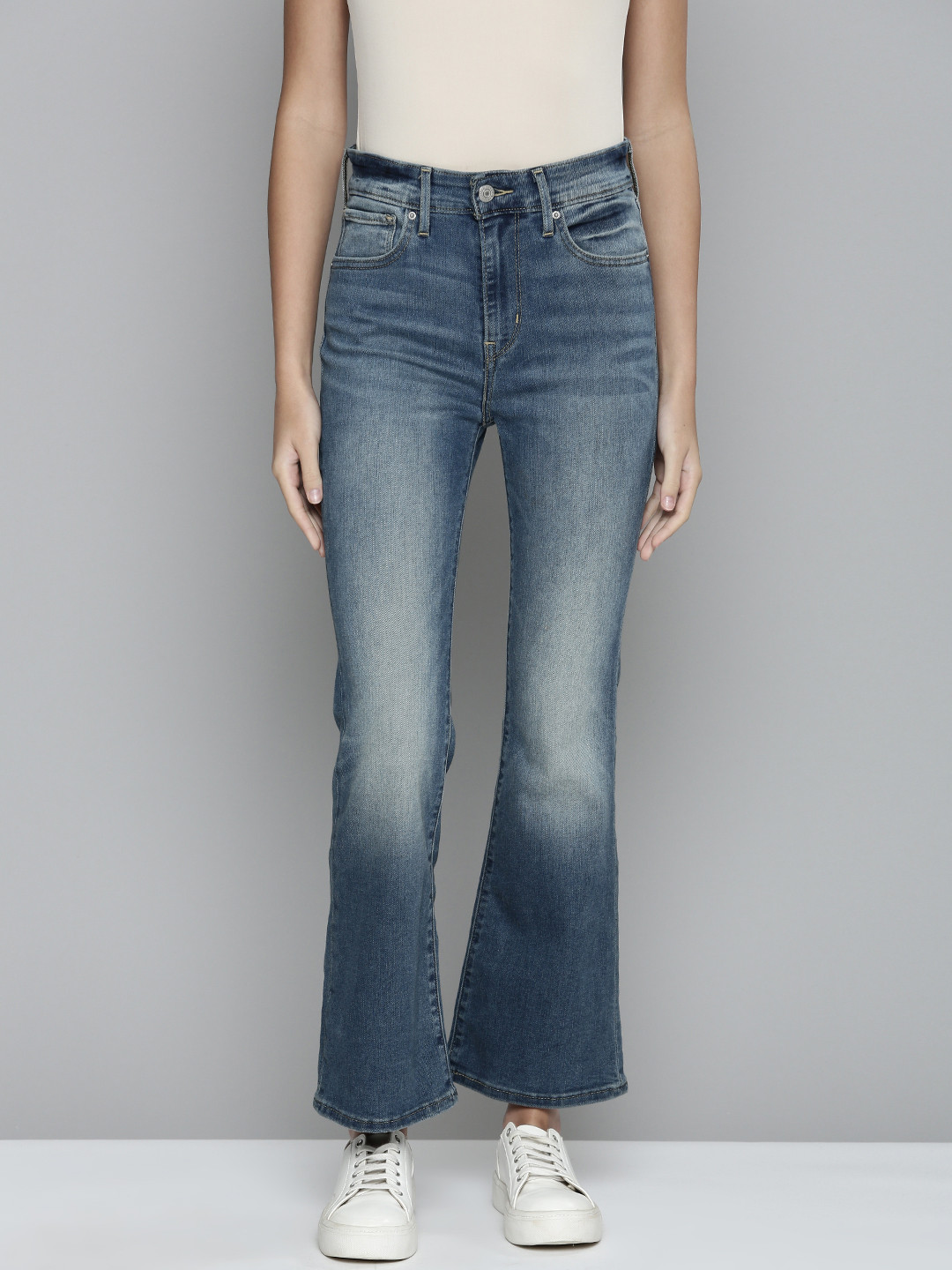 

Levis Women Bootcut High-Rise Heavy Fade Stretchable Jeans, Blue