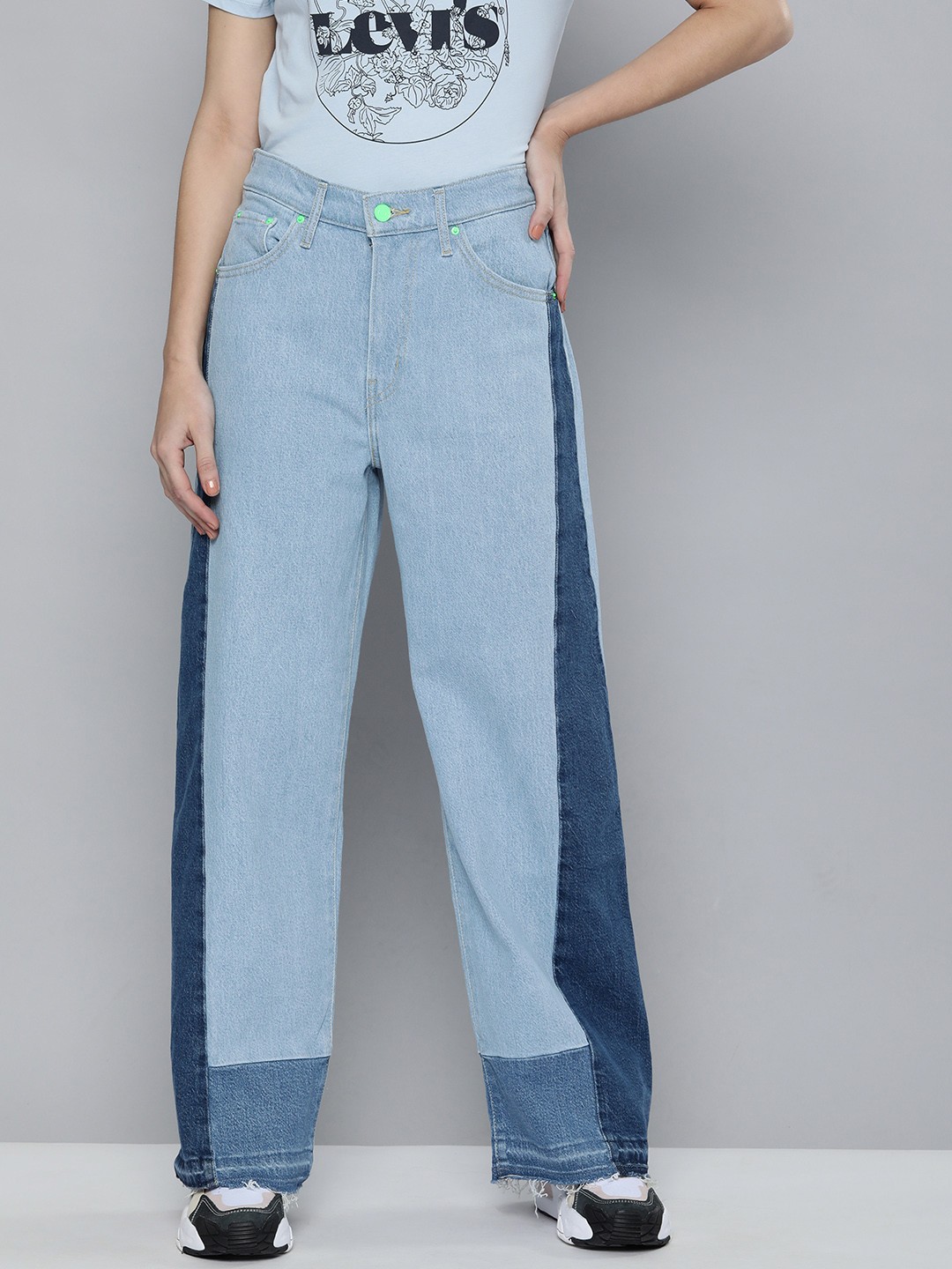 

Levis Women Blue Straight Fit Mid-Rise Colourblocked Stretchable Jeans