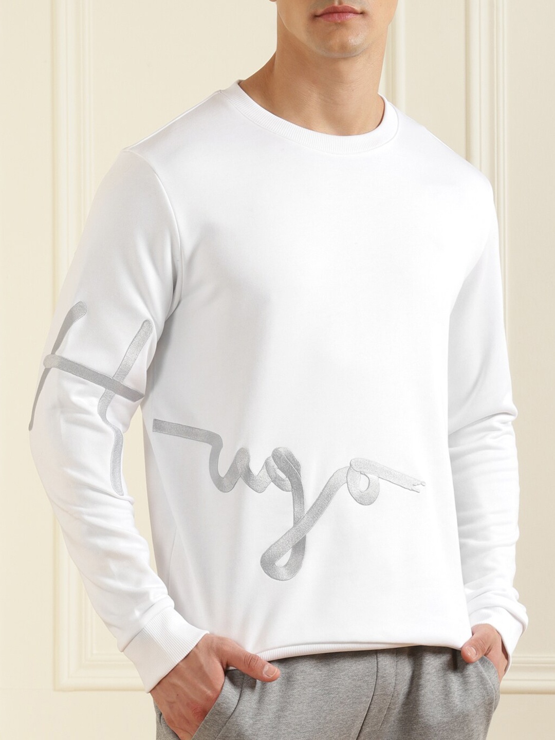 

HUGO Men White Cotton Brand Logo Print Sweatshirt