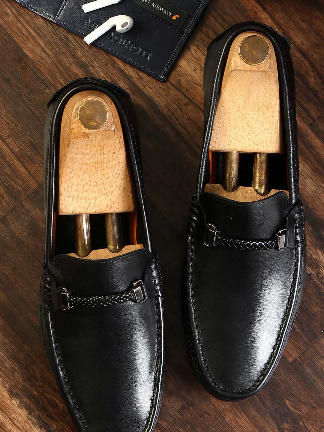 

LOUIS STITCH Men Black Solid Leather Formal Loafers