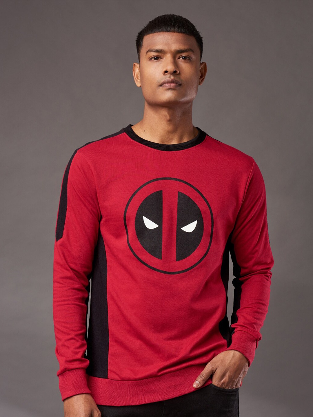 

The Souled Store Men Red & Black Deadpool Printed Cotton Sweatshirt
