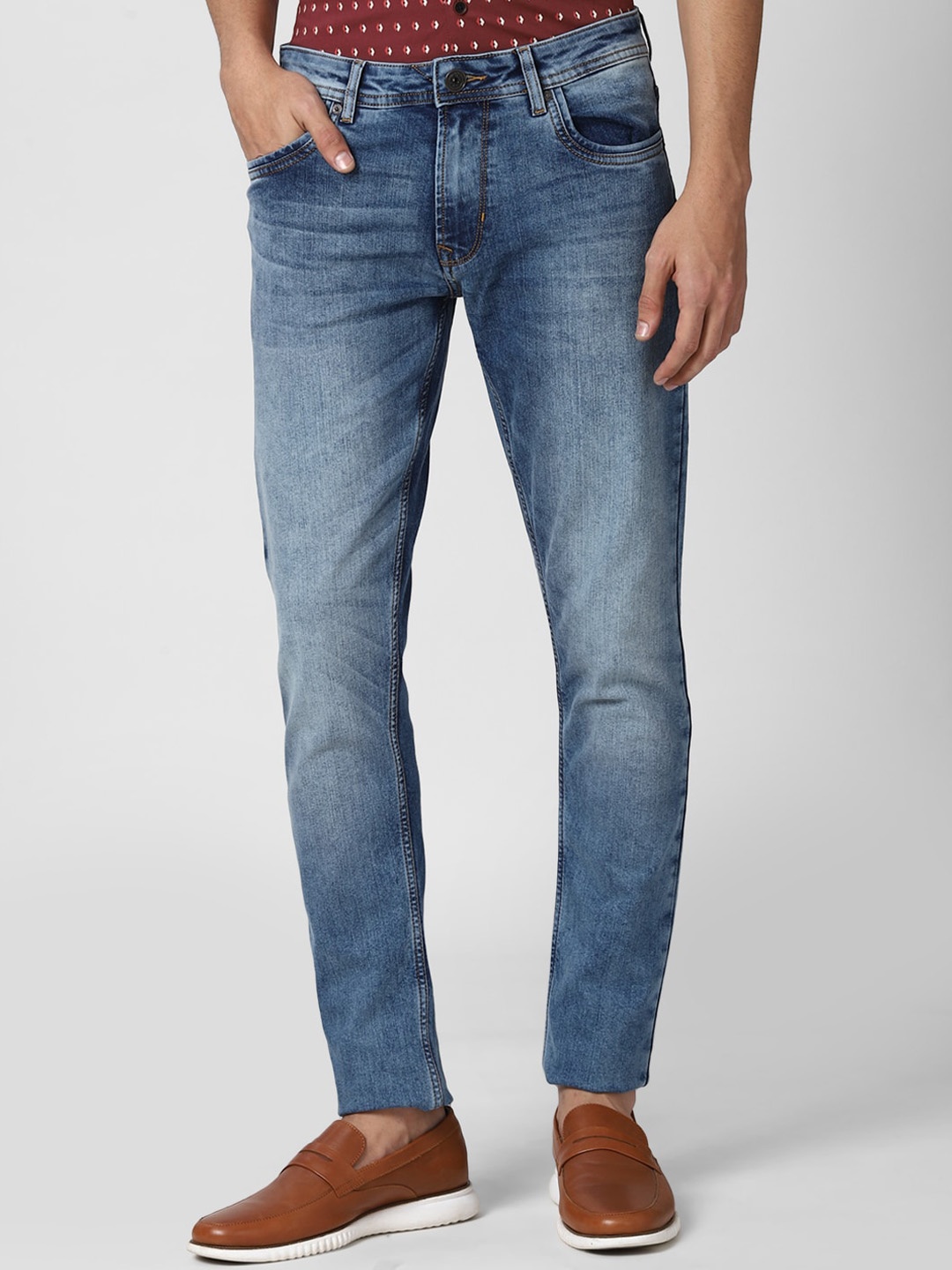 

Peter England Casuals Men Blue Skinny Fit Heavy Fade Jeans