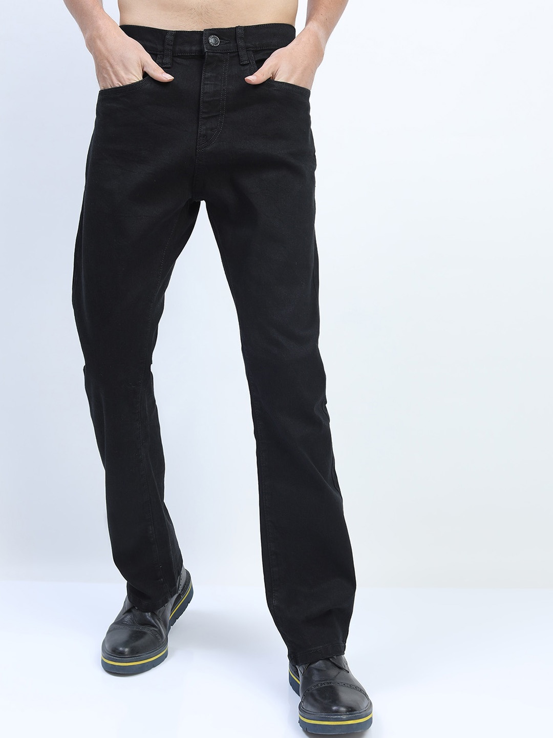 

HIGHLANDER Men Black Bootcut Stretchable Jeans