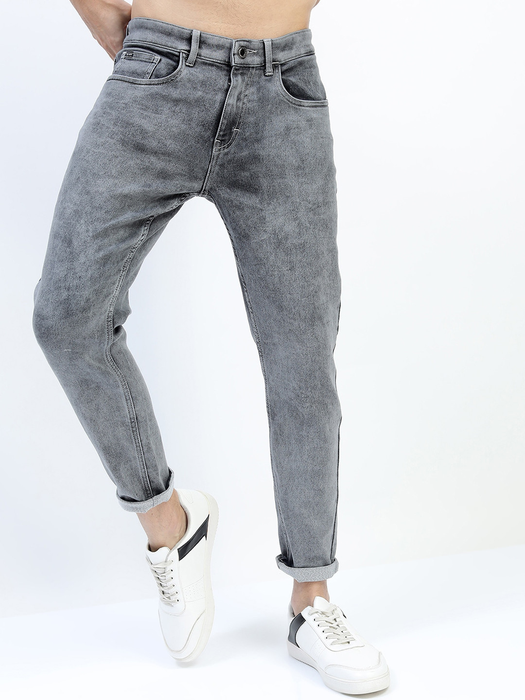 

HIGHLANDER Men Charcoal Grey Tapered Fit Heavy Fade Stretchable Jeans