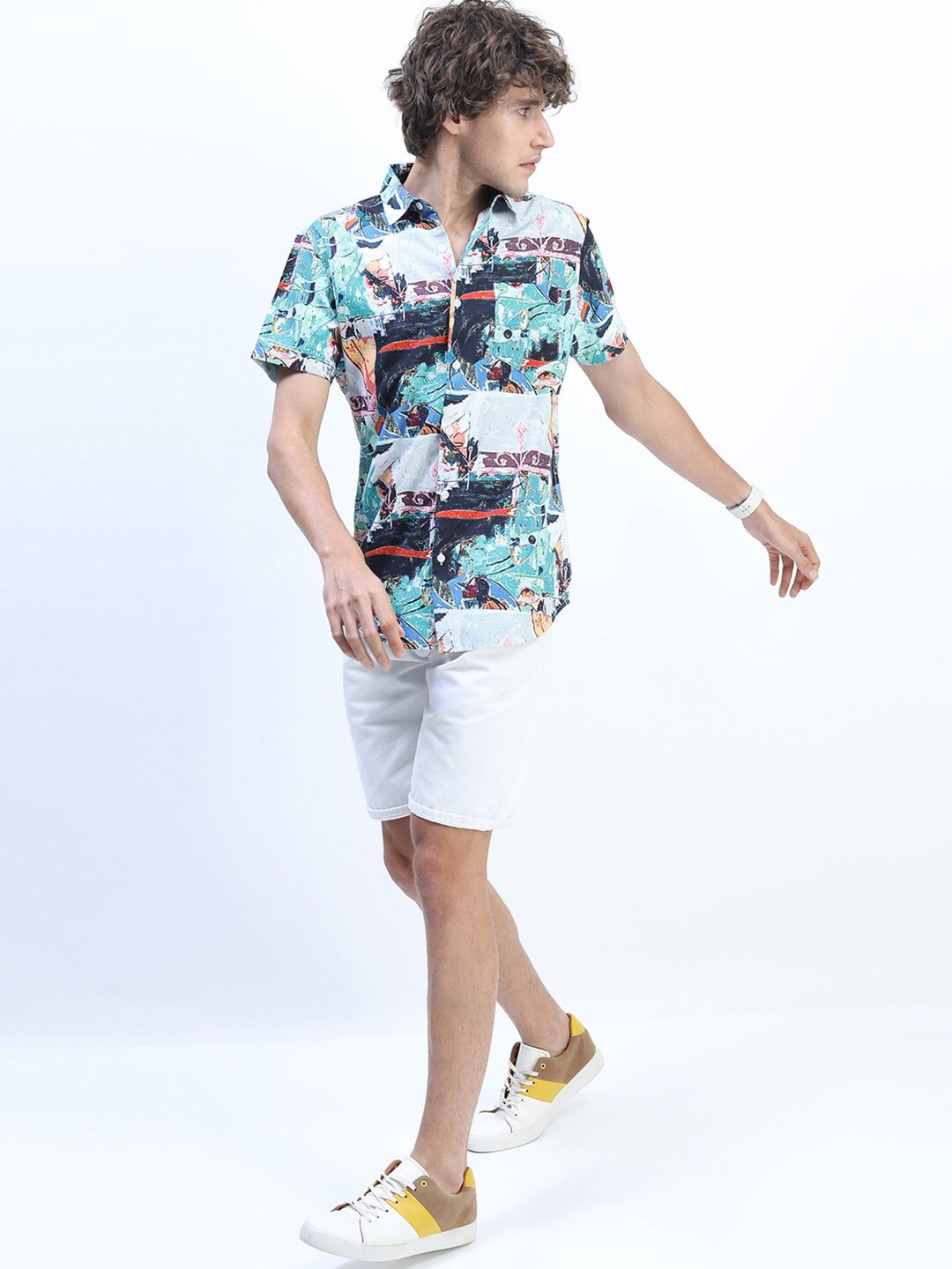 

HIGHLANDER Men White Slim Fit Printed Casual Shirt