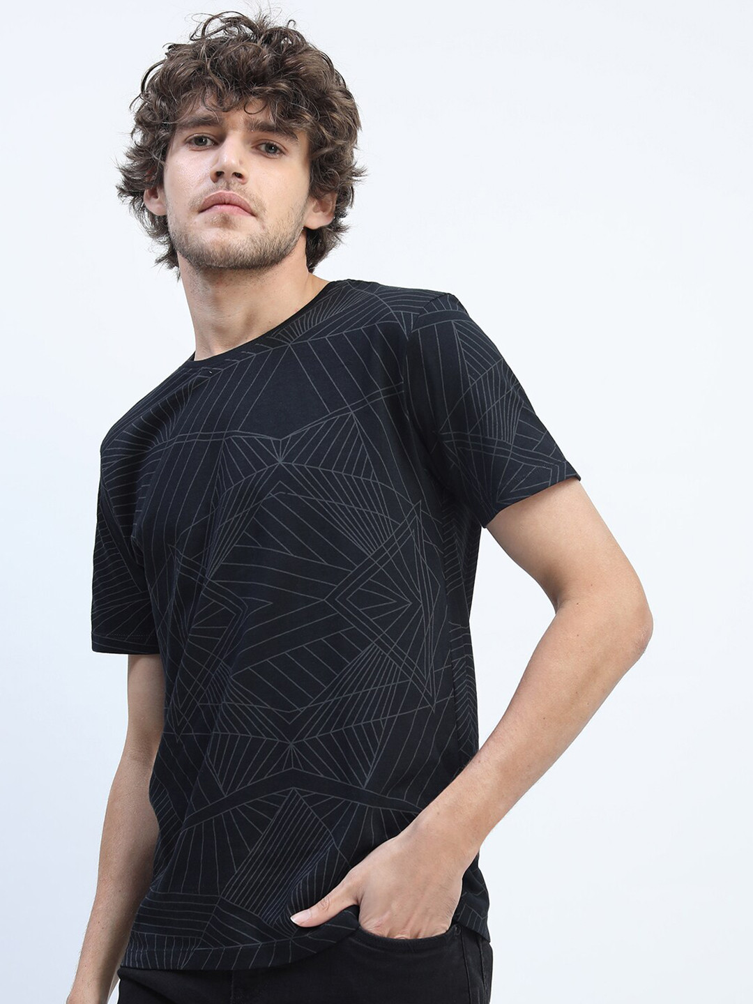 

LOCOMOTIVE Men Black Printed Raw Edge Slim Fit T-shirt