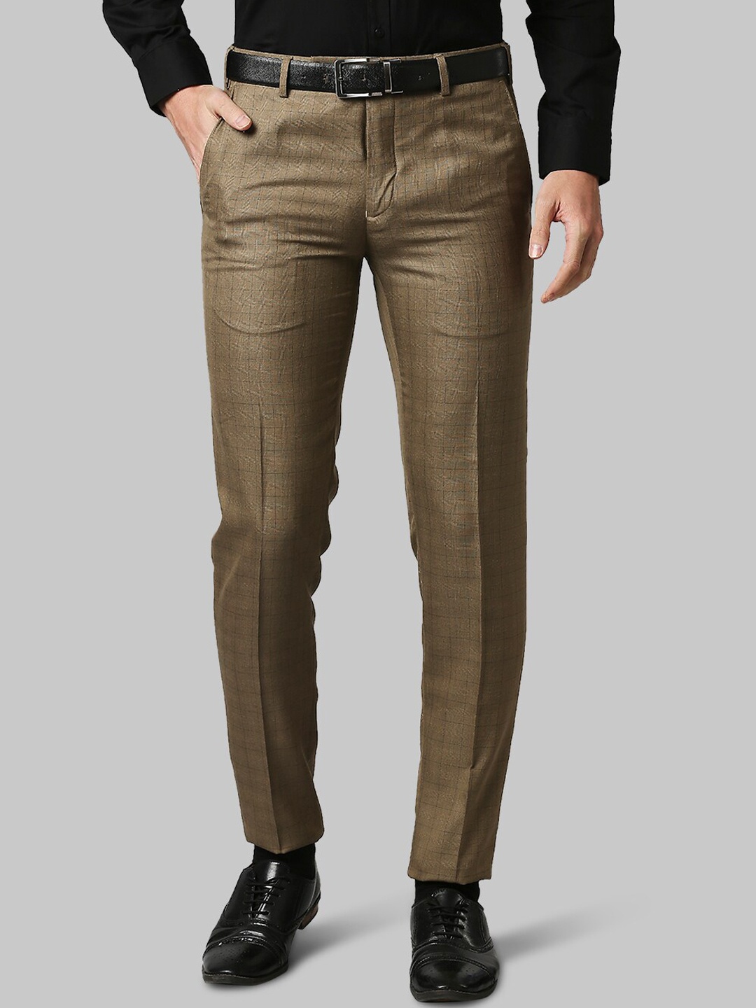 

Park Avenue Men Khaki Checked Slim Fit Formal Trousers