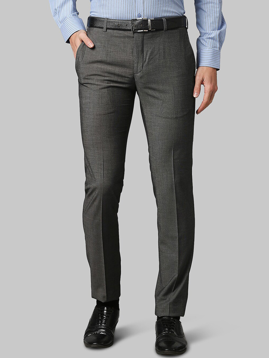 

Raymond Men Grey Textured Slim Fit Trousers