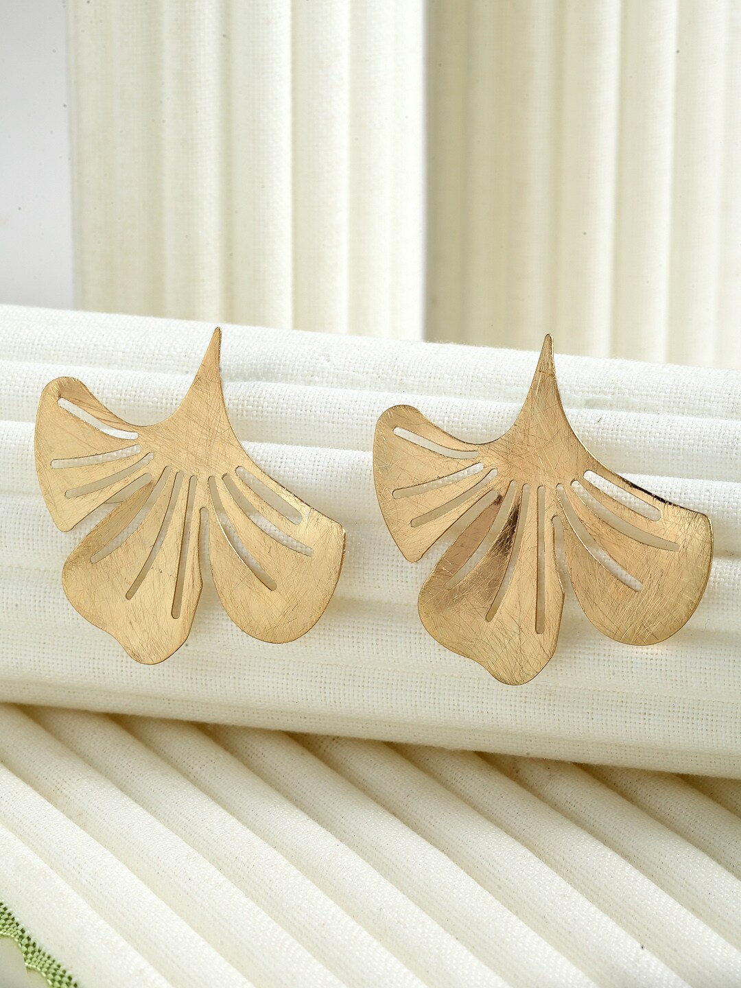 

Wild & Free Gold-Toned Leaf Shaped Drop Earrings