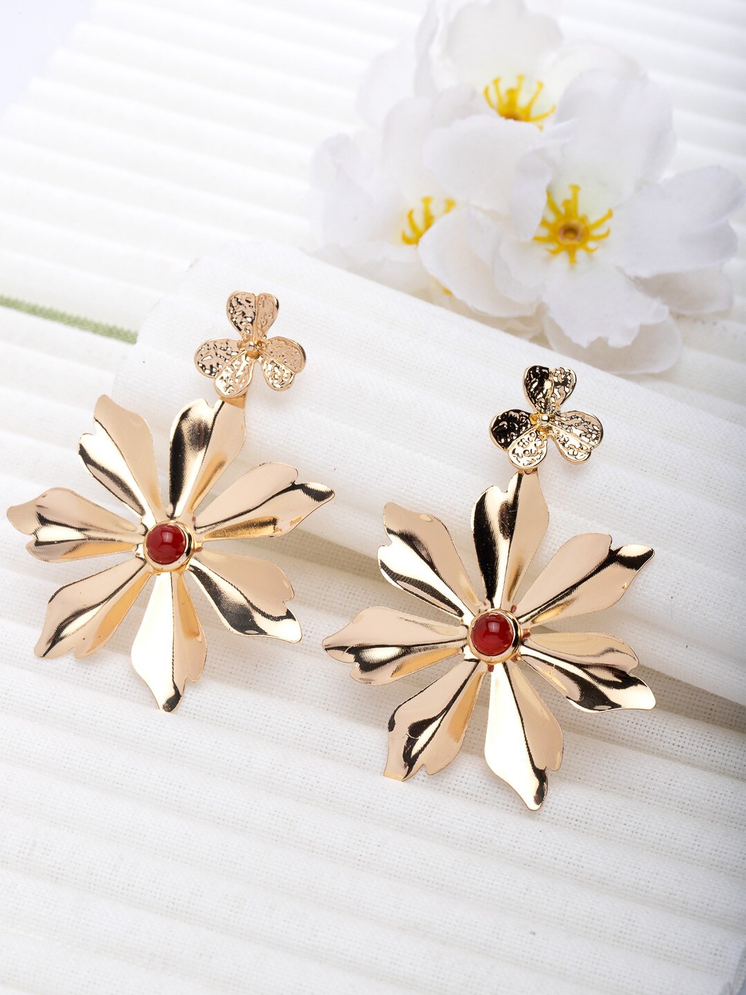 

Wild & Free Gold-Plated Floral Studs Earrings