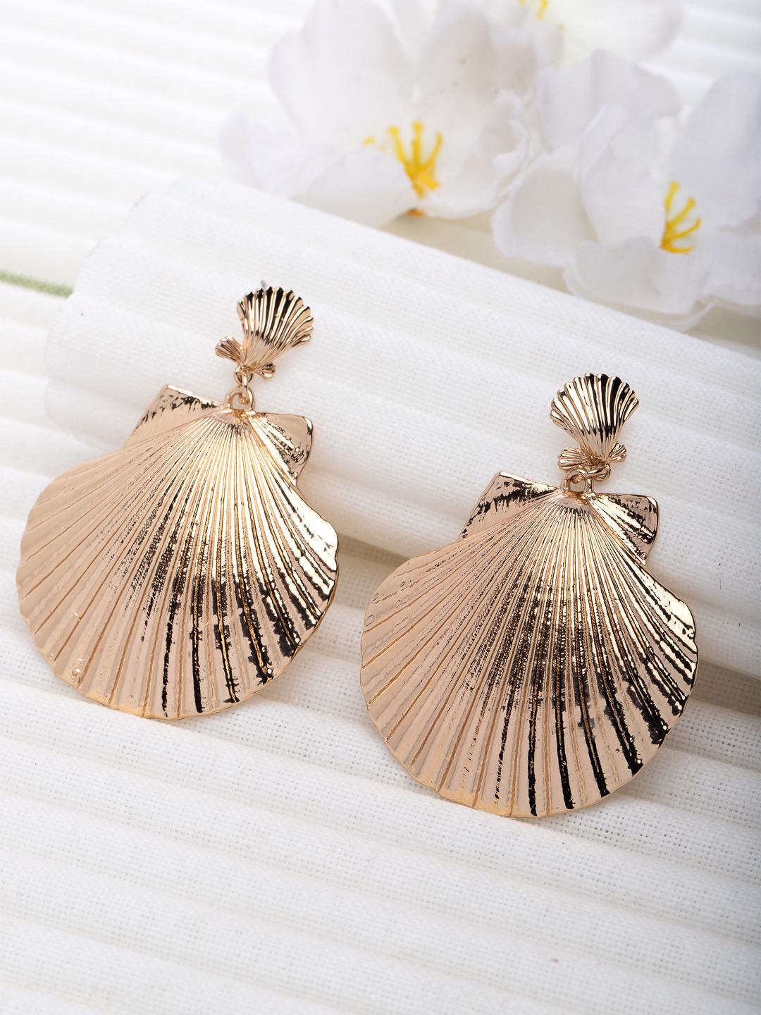 

Wild & Free Woman Gold-Toned Shell Dangler Earrings