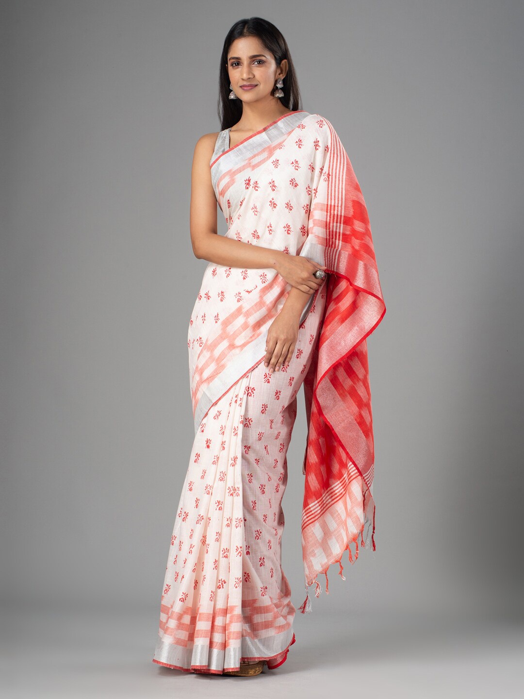 

Mitera White & Red Floral Zari Pure Cotton Bhagalpuri Saree