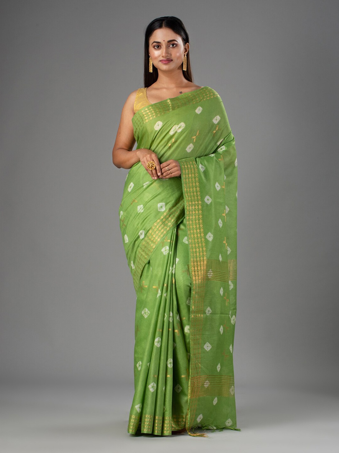 

Mitera Green & White Zari Silk Cotton Bhagalpuri Saree