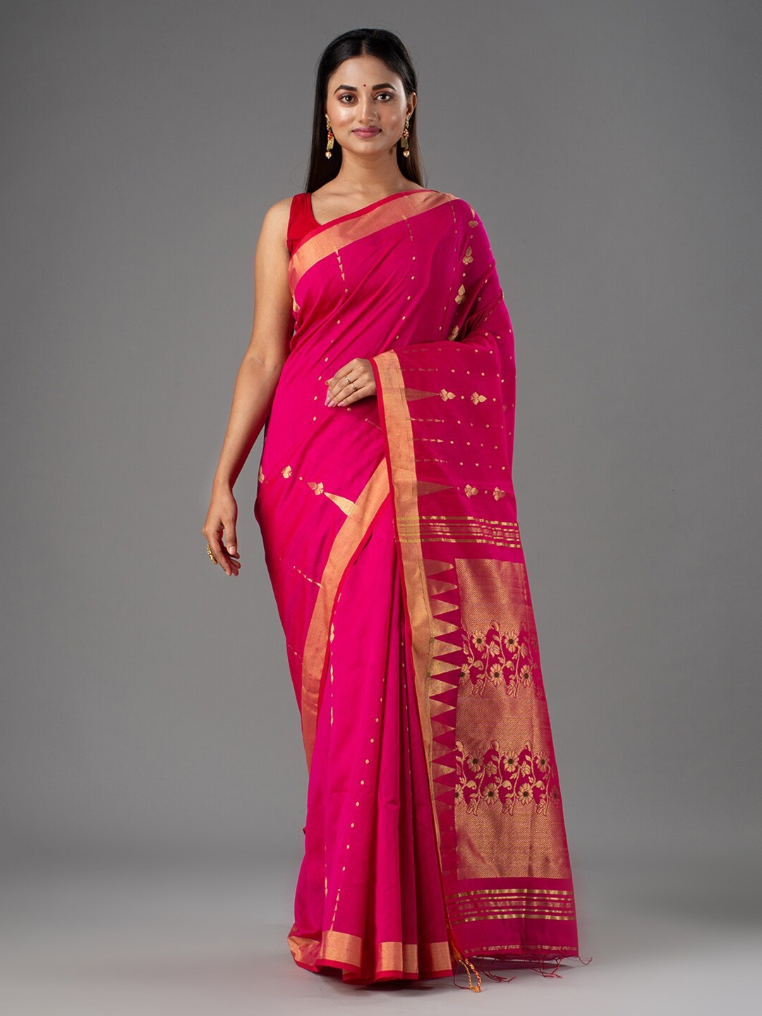 

Mitera Pink & Gold Ethnic Motifs Zari Silk Cotton Saree