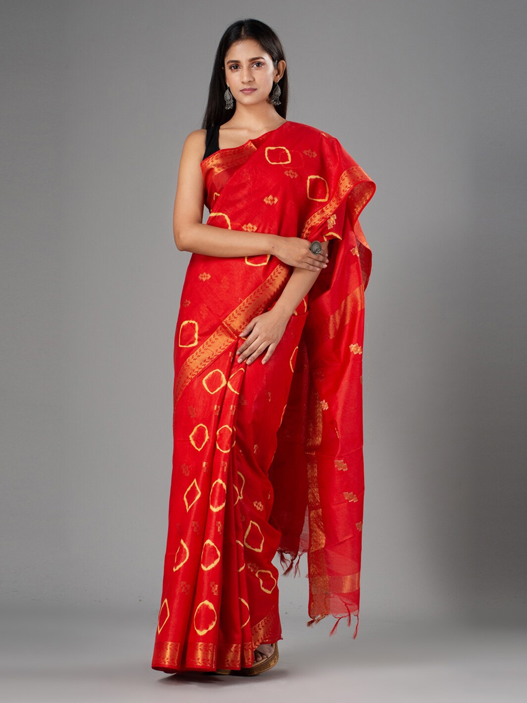 

Mitera Red & Gold-Toned Bandhani Zari Silk Cotton Bhagalpuri Saree