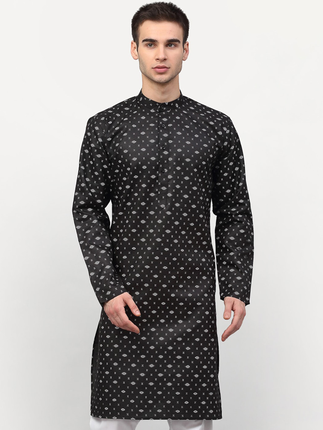 

Jompers Men Black & White Geometric Print Kurta