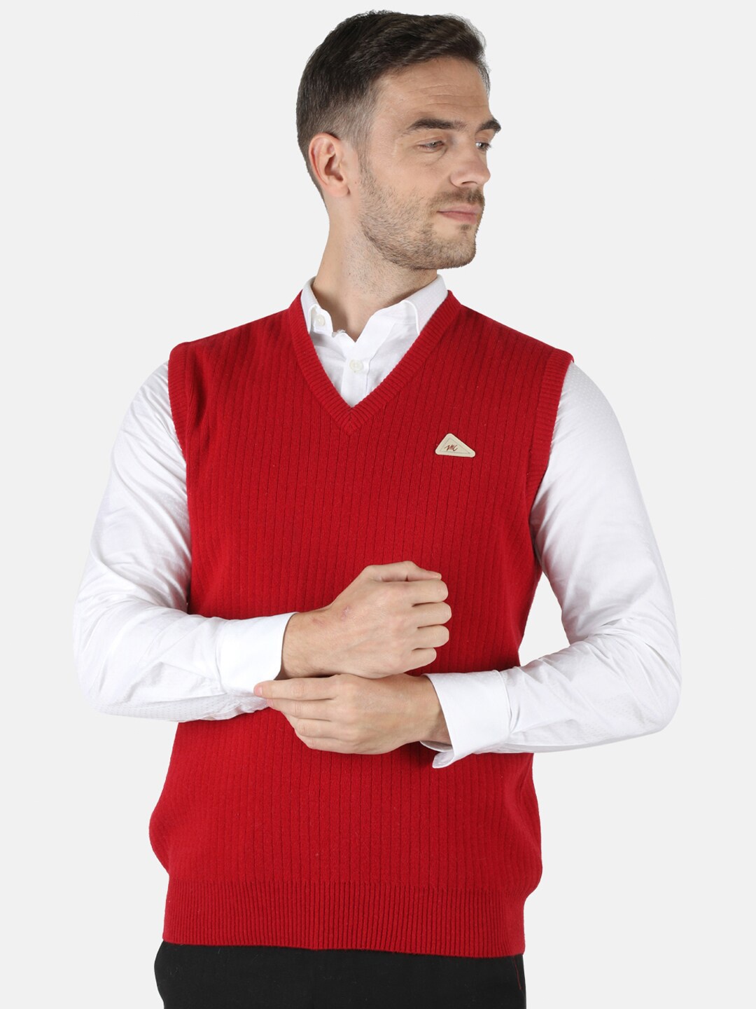 

Monte Carlo Men Maroon Ribbed Woolen Sweater Vest