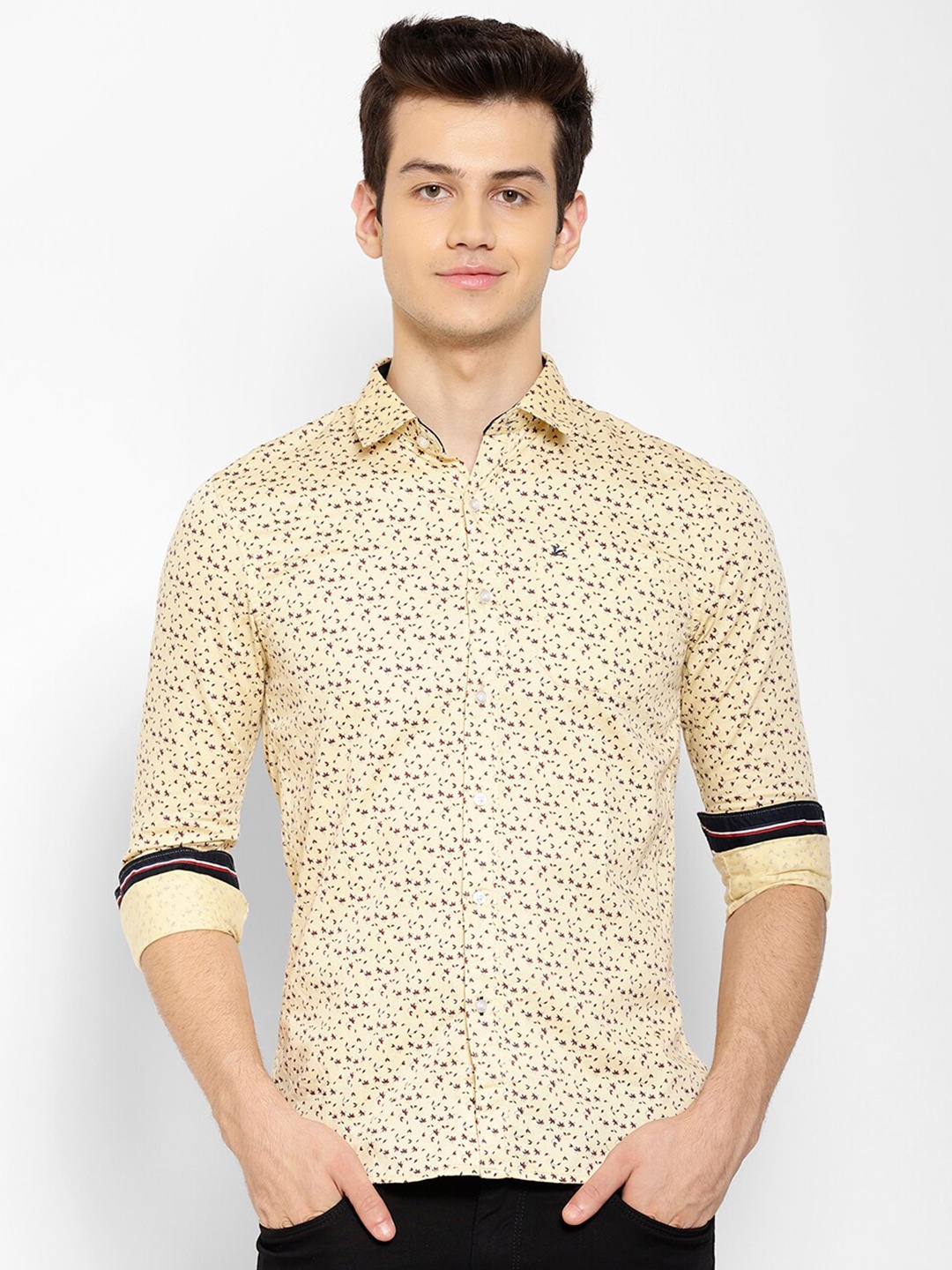 

cape canary Men Cream-Coloured Smart Printed Casual Shirt