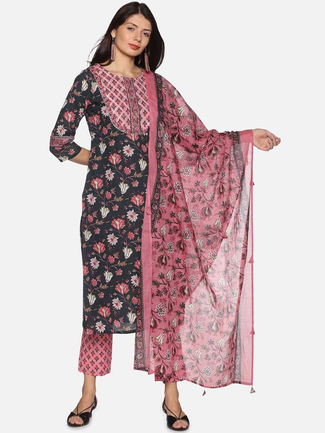 

Palakh Women Green Floral Printed Pure Cotton Kurta with Trousers & With Dupatta