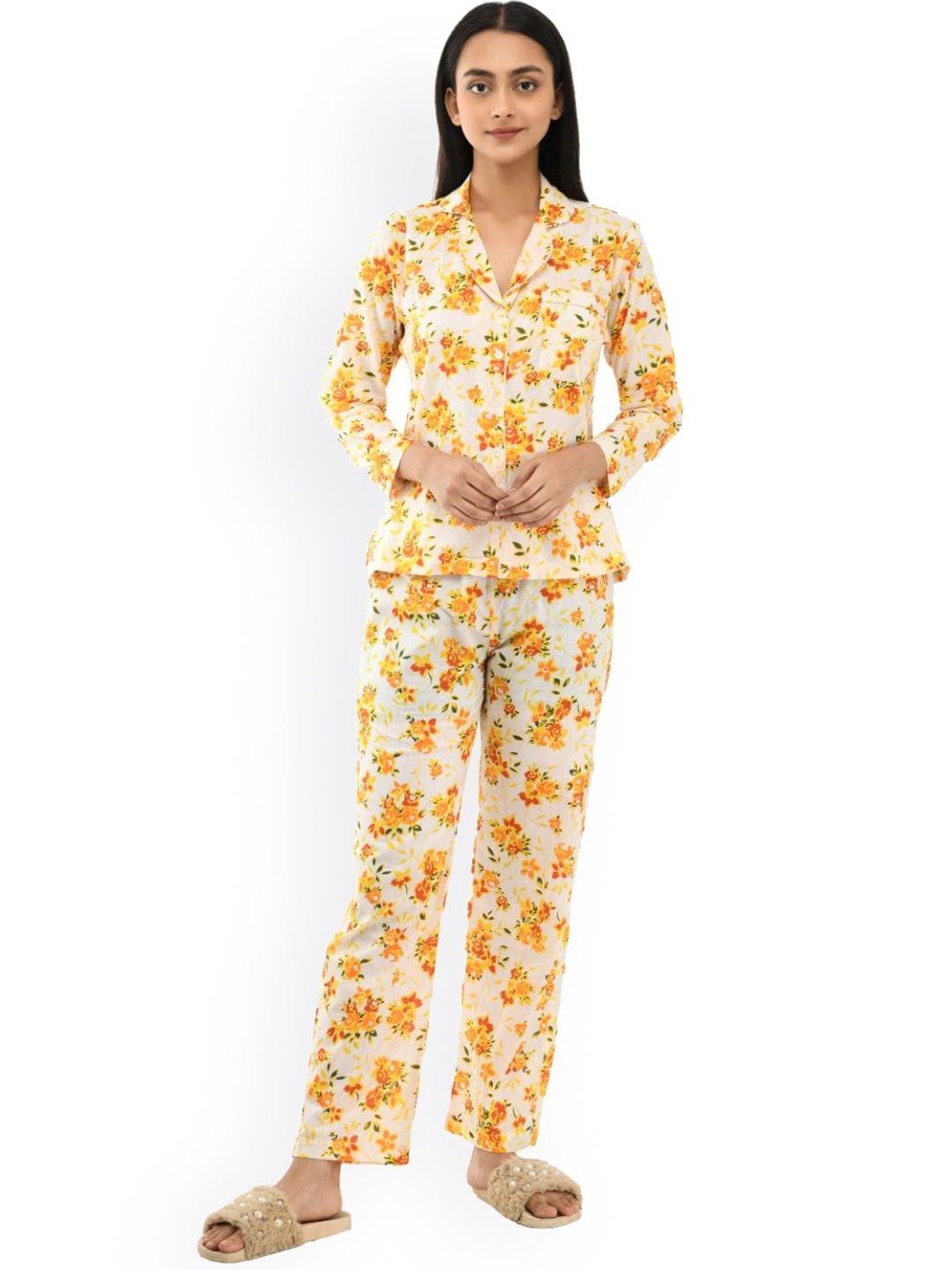 

SWHF Women Cream-Coloured & Yellow Printed Night suit