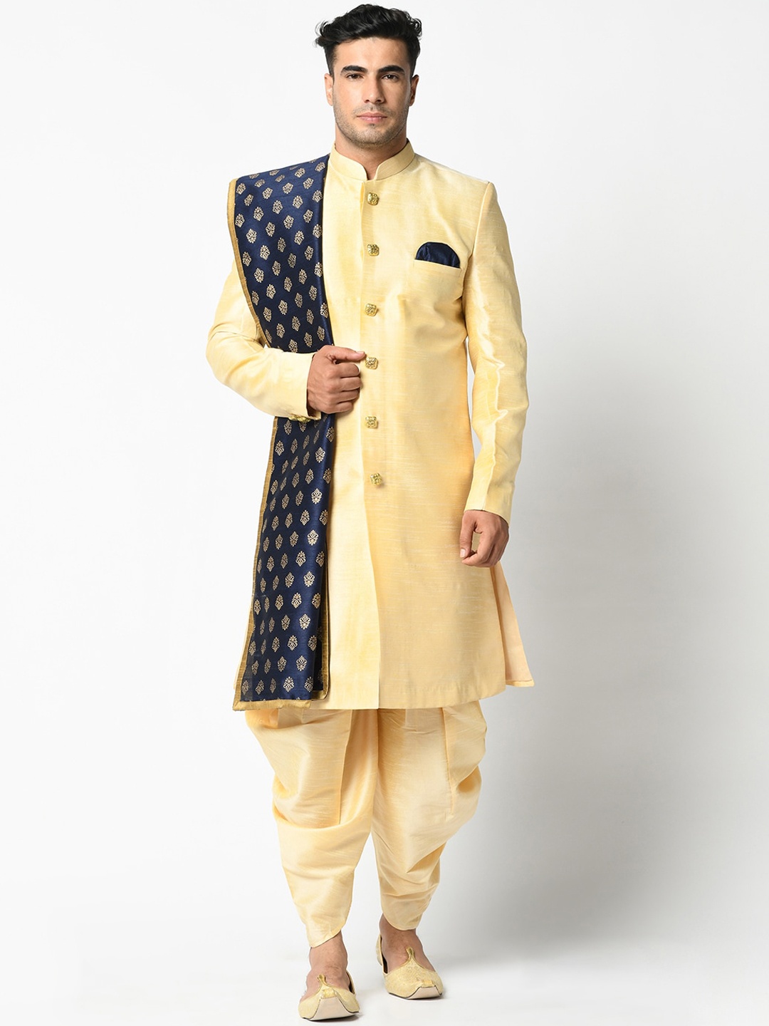 

DEYANN Men Cream & Blue Solid Sherwani with Patiala And Dupatta
